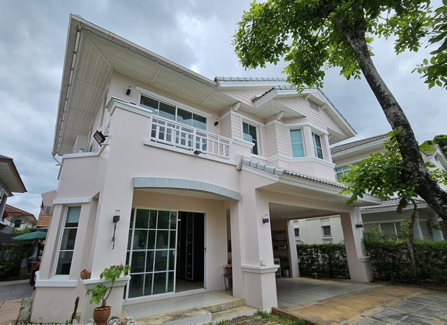 ขาย บ้านเดี่ยว สีวลี บางกรวย นนทบุรี ขนาด 65.6 ตร.ว. พื้นที่ใช้สอย 250 ตร.ม. 3 นอน 3 น้ำ ทำเลติดถนนใหญ่ 7900000 บาท
