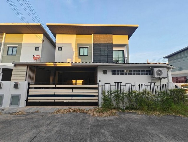 ขายบ้านแฝดสไตล์บ้านเดี่ยว มบ.เดอะ วิช แอท ข้าวหลาม บ้านปึก ชลบุรี FP-H01753