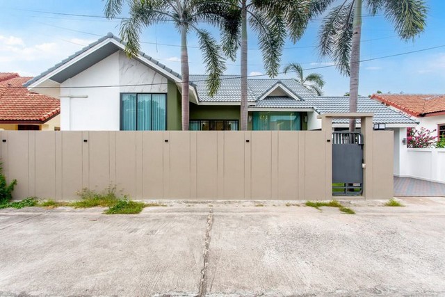 ขายบ้านเดี่ยวพัทยา ซอยชัยพฤกษ์ 2 บ้านสวย ตกแต่งครบ พร้อมเข้าอยู่ FP-H01773