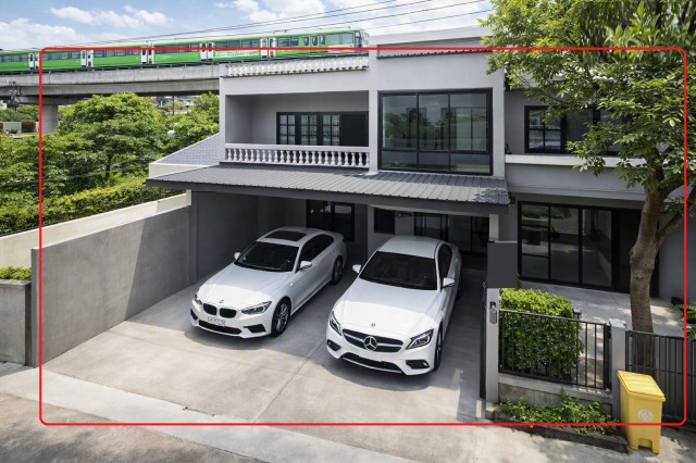 พหลโยธิน ซอย 51–59 ทาวน์โฮม 2 ชั้น 3-4นอน 4น้ำ ใกล้ BTS กรมทหารราบที่ 11 เพียง 325 ม. และ BTS วัดพระศรีมหาธาตุ 575 ม.