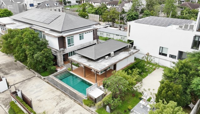 ขายบ้านเดี่ยวหรู คฤหาสน์หรู บ้านเดี่ยวเอื้อสุขพัฒนาการ ไร่ครึ่ง พื้นที่ 950 ตรม แต่งสวย