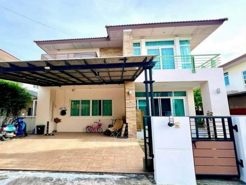 ขายบ้านเดี่ยวพร้อมอยู่ คันทรีโฮม เลค &amp พาร์ค ศรีราชา สภาพสวยพร้อมอยู่ TP-H2562