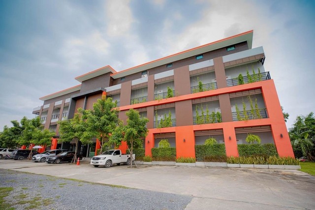 LV53379 ขายโรงแรม จำนวน 30 ห้อง ลำลูกกา ปทุมธานี พร้อมใบอนุญาต สามารถดำเนินกิจการต่อได้ทันที