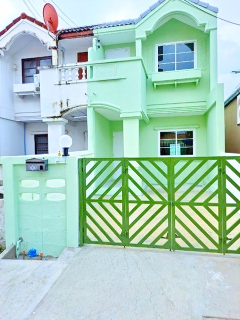 ใหม่ทั้งหลัง บางใหญ่ซิตี้ บ้านหลังหัวมุม ทาวน์เฮาส์ 2 นอน 2 น้ำ ใกล้ MRT ตลาดบางใหญ่ 800 ม.  18 ตร.ว.