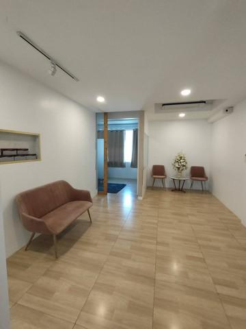 ขายอาคารพาณิชย์ 5 ชั้น 53 ตร.ว. ถนนอินทราภรณ์ ย่านทาวน์อินทาวน์ รามคำแหง