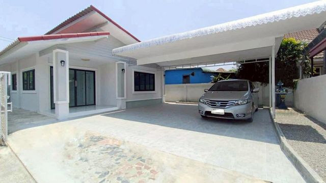 บ้านสวย ทำเลดี ราคาเพียง 1.85 ล้าน 50 ตรว. สันกำแพง #ใกล้แยกบ่อสร้าง บ้านสร้างใหม่ชั้นเดียว น้ำไม่ท่วม อยู่ในเขตชุมชน