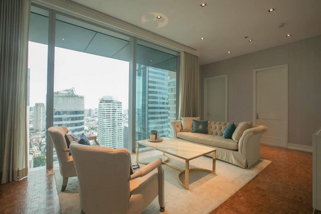 คอนโดThe Ritz-Carlton Residencesบนตึก Mahanakorn tower  205sq.m.ชั้น 31  3 ห้องนอน 4 ห้องน้ำ