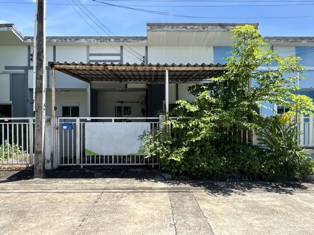 ขาย ทาวน์โฮม โครงการ ไลโอ ไฟร์ม ศรีราชา - บ่อวิน ใกล้ถนนมอเตอร์เวย์ ชลบุรี-พัทยา