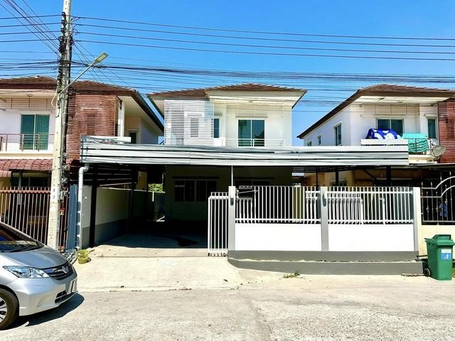 ให้เช่า บ้านเดี่ยว ย่านลาดกระบัง ถนนคุ้มเกล้า ถนนเจ้าคุณทหาร ทำเลอยู่ตรงข้ามตลาดคุ้มเกล้า