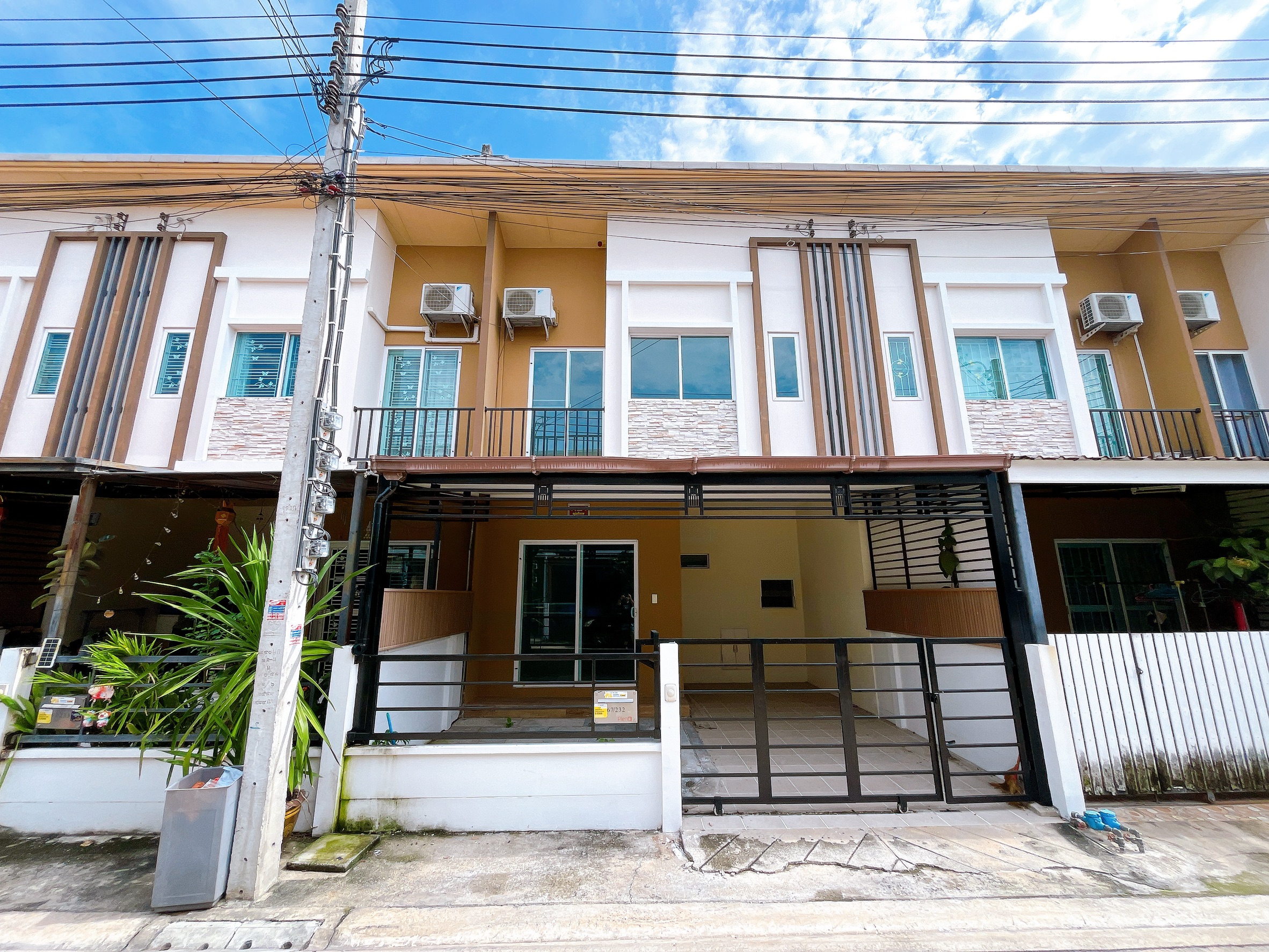 #หมู่บ้านพลีโน่ ราชพฤกษ์ พระราม 5 18 ตร.ว 3 นอน 2 น้ำ 1 ที่จอดรถ รีโนเวทใหม่ สามารถเข้าอยู่ได้เลย