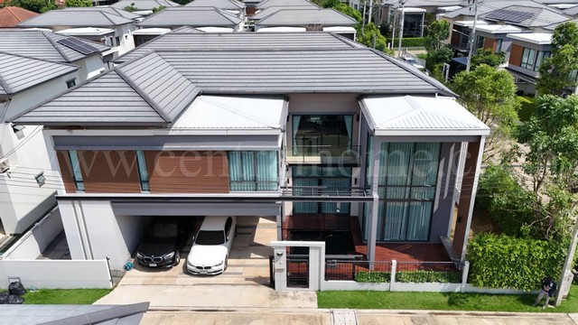 ขายด่วน บ้านเดี่ยว ธนาฮาบิแทต ปิ่นเกล้า - สิรินธร พร้อมโซล่าเซลล์