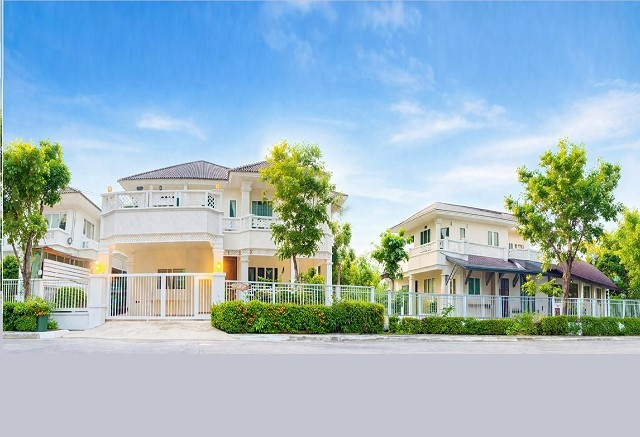 ใกล้โลตัส สุขาภิบาล3 1.8 กม.5-6นอน 111ตร.วา. เพอร์เฟคเพลส รามคำแหง 164  คฤหาสน์หัวมุม 2ชั้น พร้อมเรือนรับรอง2ชั้น 5-6นอน 111ตร.วา. 410ตร.ม.