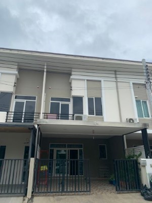 ให้เช่าทาวน์โฮม 2 ชั้น 4 ห้องนอน คาซ่า ซิตี้ บางนา Casa City Bangna หน้าสวน วิวโล่ง ไม่บล็อค ใกล้ Mega บางนา
