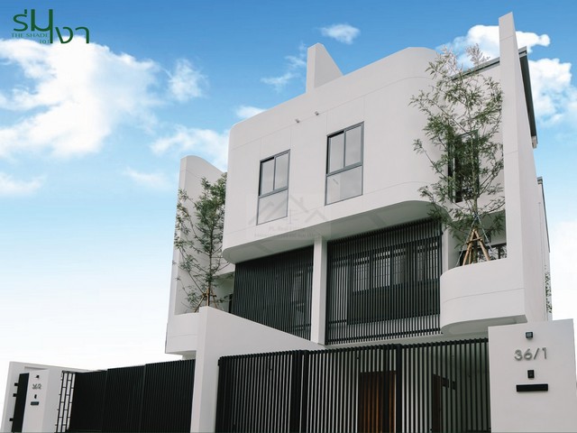 ขายบ้านเดี่ยว 3.5 ชั้นสุดหรู  380 ตรม. พร้อมสระว่ายน้ำ โครงการ The Shade – Sukhumvit 101 (ปุณณวิถี) ใจกลางเมืองสุขุมวิท 101