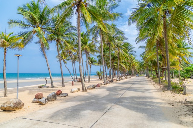 พรีเซ้นทรัพย์ทำเลทองใกล้สิ้นปี ที่ติดทะเล ฝั่งแดง ขายราคาไร่ล่ะ 3.5 ล้านบาท โฉนดครุฑแดง พร้อมโอน