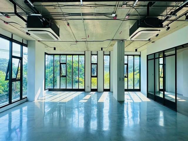 P2179 ให้เช่าพื้นที่ชั้น 3  (จาก 7 ชั้น) ขนาด 223 ตร.ม อาคารสหมงคลฟิล์ม ซอย พหลโยธิน 2  ใกล้ BTS อารีย์ 700 เมตร