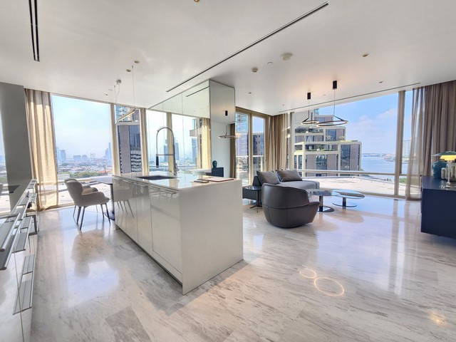 Four Seasons Private Residences Condo for RENT Best Deal in the Building