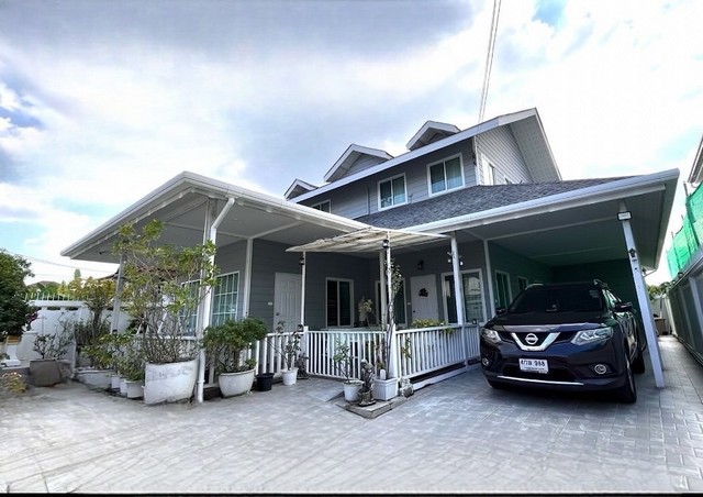 บ้านหลังใหญ่ บรรยากาศอบอุ่น พร้อมเข้าอยู่ได้ทันที  ทำเลดี  ประชาชื่นซอย 6 ราคา 16.9 ล้าน