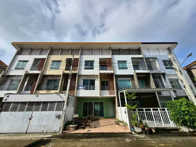 ขายทาวน์เฮ้าส์  หมู่บ้านเทมโป้ ทาวน์ รัตนาธิเบศร์-ไทรม้า ถนนบางรักน้อย นนทบุรี