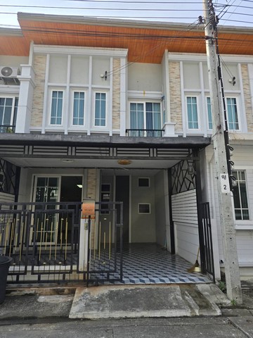 TOWNHOME โกลเด้น ทาวน์ 2 ปิ่นเกล้า จรัญสนิทวงค์ 2890000 บาท 2 ห้องนอน 16 ตาราง.วา 0 ngan 0 Rai ใกล้ - เดอะวอล์ค ราชพฤกษ์ - เดอะ คริสตัล เอสบี ราชพฤกษ์ - เซ็นทรัล ปิ่นเกล้า - รร.บดินทรเดชา (สิงห์ สิงหเสนี) นนทบุรี - ม.เทคโนโลยีพระจอมเกล้าพระนครเหนือ -