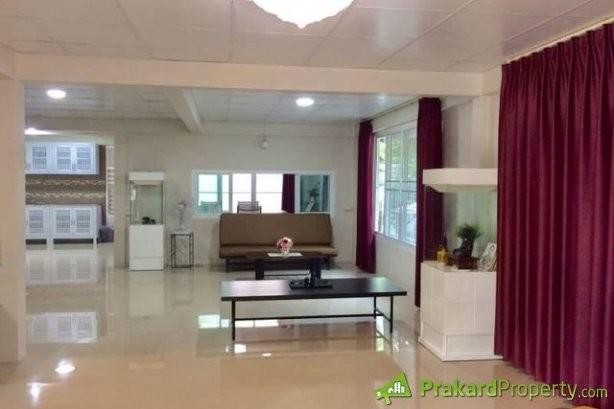 ให้เช่า บ้านเดี่ยว 2 ชั้น หมู่บ้าน ต.รวมโชค โชคชัย4 ซอย56 บ้านเหมาะอยู่อาศัย ใกล้แหล่งของกิน