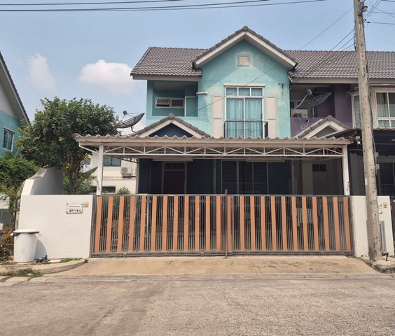 TOWNHOUSE เดอะโฟริเอช รังสิต คลอง4  38 ตาราง.วา 0 งาน 0 ไร่ 3 ห้องนอน 3 น้ำ 2750000 thb ราคาสุดคุ้ม -