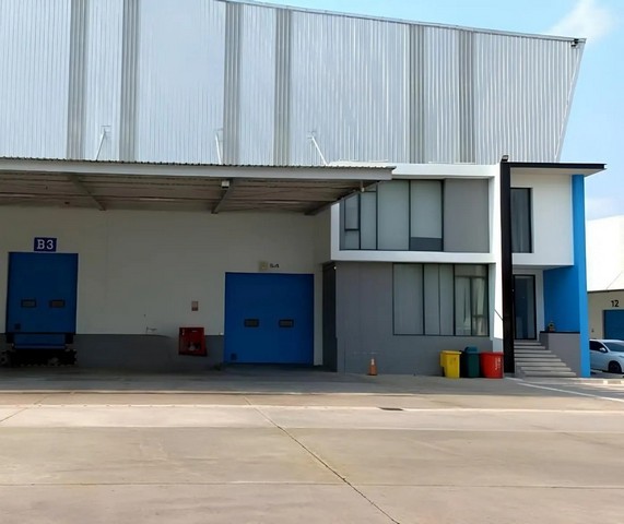 ให้เช่าโกดังถนนบางนา- ตราดฉะเชิงเทรา ให้เช่าโกดังขนาด 2457 ตารางเมตร เหมาะสำหรับเป็นศูนย์กระจายสินค้า หรือคลังสินค้า