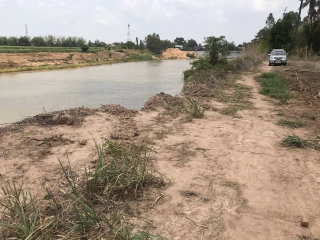 บอกขายที่ดินทำเลดีราคาคุยได้ ขายที่สวยติดแม่น้ำน่าน ชุมแสง  จ.นครสวรรค์ 300000 บาท.วิวแม่น้ำเกษตรดีงามสวยสมบูรณ์