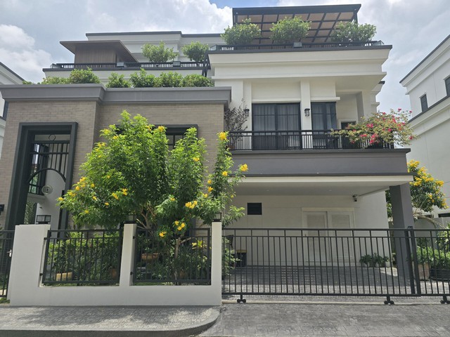 บ้านเดี่ยว3ชั้น สไตล์โมเดิร์นยูโรเปี้ยน 67ตรว. ถนน วงแหวน รามอินทรา ใกล้Fashion Islandแฟชั่นไอส์แลนด์