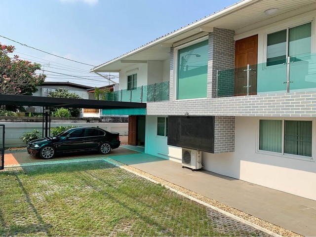 ให้เช่าโฮมออฟฟิศ 450 ตร.ม. บนเนื้อที่ 100 ตร.ว. เสนานิคม 1 ซอย 17 ใกล้ BTS เสนานิคม ** เลี้ยงสัตว์ได้ ** จดทะเบียนได้