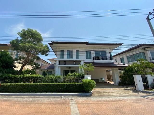 HR 10369 ให้เช่าบ้านเดี่ยว 2 ชั้น แปลงสวยหน้าสวน 4 ห้องนอน The Centro สุขุมวิท113 ใกล้รถไฟฟ้า BTS แบริ่ง