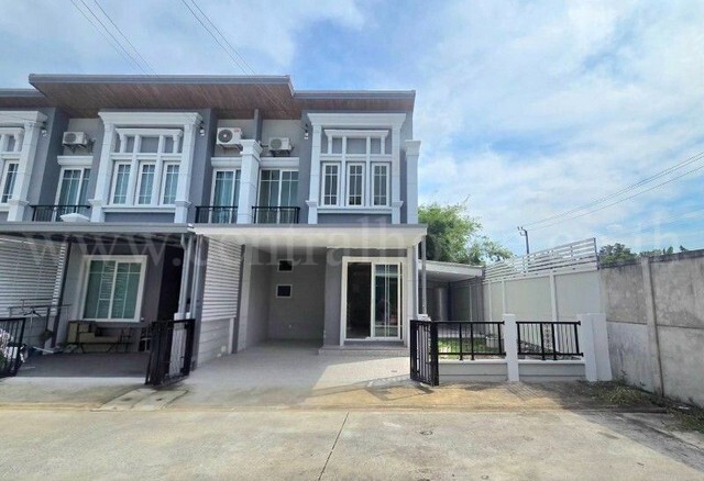 ทาวน์โฮม โกลเด้น ทาวน์ ศิริราช-ราชพฤกษ์ บ้านใหม่ หลังริม 2 จอด
