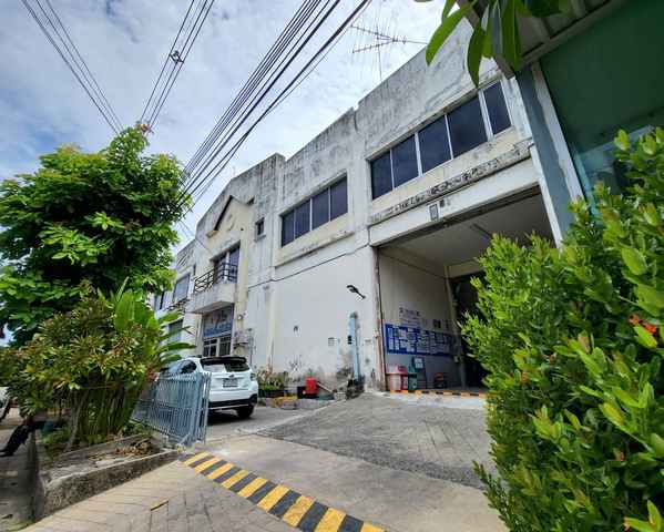 ขายโกดัง มินิแฟคตอรี่ 2 ชั้น ซอยบางปลา 16 บางพลีใหญ่ สมุทรปราการ ที่ดิน 354 ตร.ว. พื้นที่ใช้สอย 1400 ตร.ม. ใกล้สนามบินสุวรรณภูมิ