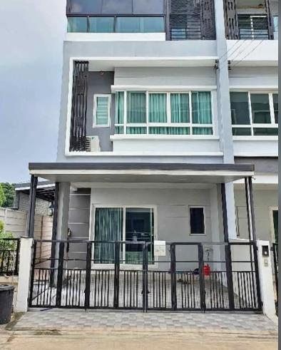 HR 9468 ให้เช่าและขาย ทาวน์โฮม 3ชั้นหลังมุม หมู่บ้านเดอะริคโค้ ทาวน์ วัชรพล จดทะเบียนบริษัทได้