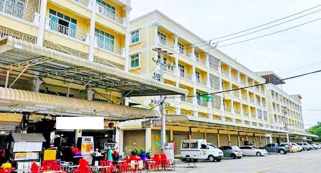 ตลาดสดไอยรา พลาซ่า 2.2กม.ใกล้แมคโครคลองหลวง ให้เช่าอาคารพาณิชย์ 4.5 ชั้น 22ตร.วา. 342ตร.ม. 3นอน