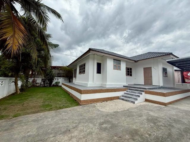 ขายต่ำกว่าราคาประเมิน เพียง 2.59 ล้าน 96.6 ตรว. #สันทราย หนองจ๊อม บ้านหลังใหญ่ รีโนเวทใหม่ บ้านสวยเหมือนบ้านใหม่ ทำเลดี เดินทางสะดวก