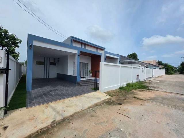 ขายบ้านเดี่ยวชั้นเดียว ใหม่มือ1 สไตส์โมเดิร์น ใกล้อ่างเก็บน้ำมาบประชัน FP-H01602