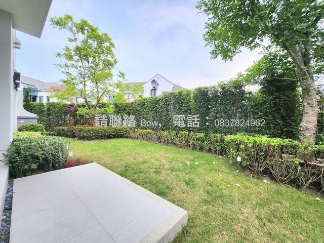 ให้เช่าบ้านหรู 2 ชั้น พร้อมน้ำพุหน้าบ้าน  บ้านหัวมุม ใกล้รถไฟฟ้าสายสีเหลือง สถานีศรีกรีฑา