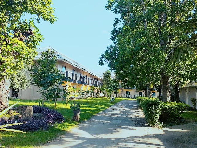 ขายโรงแรม สไตล์รีสอร์ท เนื้อที่ 6-0-82 ไร่ ใจกลางเมือง ต.ชมพู อ.เมือง จ.ลำปาง