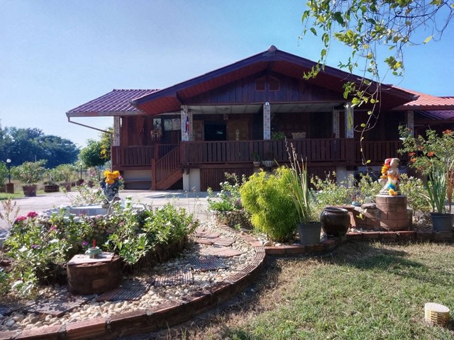 ขายบ้านพร้อมที่ดิน อำเภอวังเหนือ จังหวัดลำปาง เนื้อที่ 1 ไร่ครึ่ง