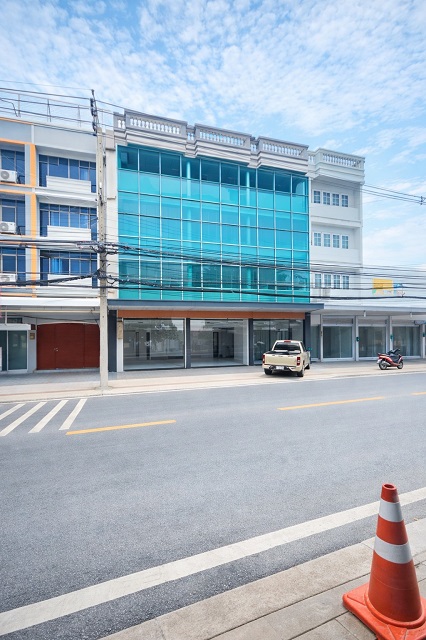 อาคารพาณิชย์ 4 ชั้น 6 นอน ใกล้ม.ธุรกิจบัณฑิตย์ 300 ม. 3 คูหา 63 ตร.ว. เดอะมอลล์ งามวงศ์วาน 2.4 กม. 12 น้ำ 1000 ตร.ม. ตลาดท่าทราย 850 ม.