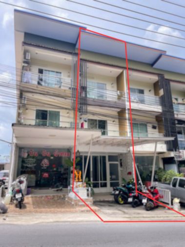 3-Storey Building for Sale with Full Tenants Bo Phut Koh Samui Surat Thani Price: 4950000 THB
