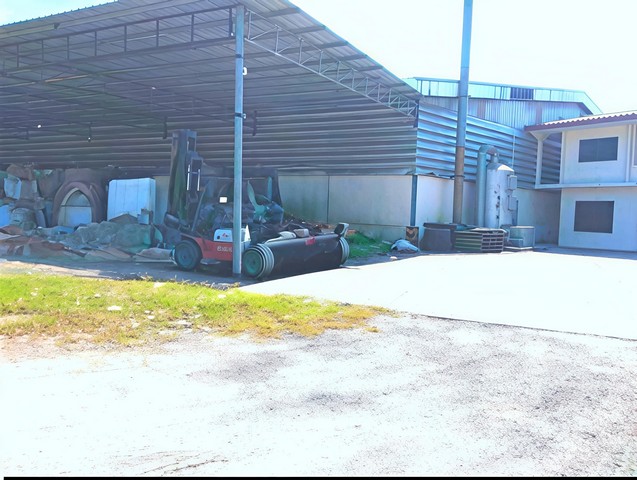 ขายด่วน! โรงงานพร้อมที่ดิน พนัสนิคม ชลบุรี 13-0-70 ไร่ พื้นที่สี เหลืองอ่อน (EEC) มีใบอนุญาต รง.4 หมวด 53(5)(9)  รองรับการผลิตเม็ดพลาสติก