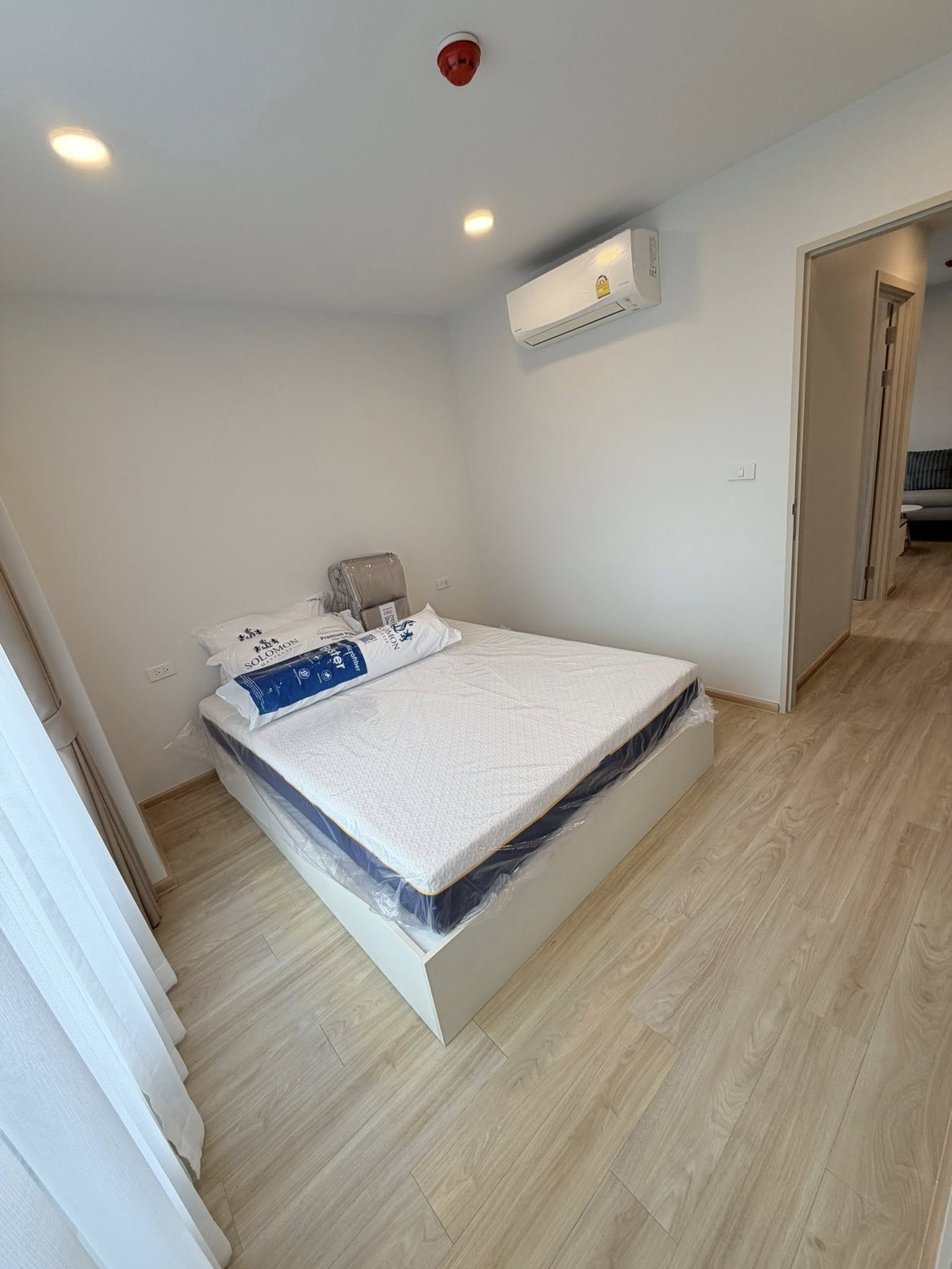 Esque Sukhumvit 101 spacious private 2nd floor BTS Punnawithi