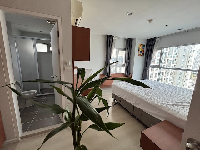 Aspire Sukhumvit 48 Spacious Private 17th Floor BTS Phra Khanong