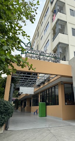 Apartment ให้เช่าอพาร์ทเม้นท์รายวัน-รายเดือน ศิวพฤกษ์ เพลส  บางศรีเมือง จ.นนทบุรี 510 ตาราง.วา  ใกล้กับ  อยู่ใกล้ท่าเรือบางศรีเมือง และใกล้วัดเฉลิมพระเกียรติ พื้้นที่กว้างขวาง ราคาดี ทำเลดี ห้องพักใหม่ และมีสิ่งอำนวยความสะดวกครบครัน