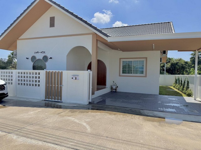 ขายบ้านใหม่ชั้นเดียวมินิมอลมูจิแปลงมุม 50ตรว. 3นอน2น้ำ 2.25ลบ. ฟรีโอนของแถม เขตเทศบาลสันป่าตอง บ้านไร่ ต.ทุ่งต้อม อ.สันป่าตอง เชียงใหม่