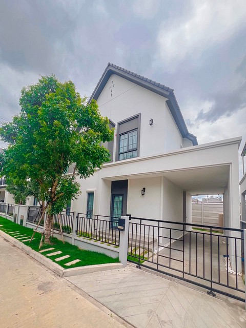 ให้เช่าบ้านเดี่ยว 2 ชั้น 57 ตรว. 4 ห้องนอน โครงการ Centro บางนา (เฟส 2) ใกล้เมกะบางนา เฟอร์พร้อมเข้าอยู่