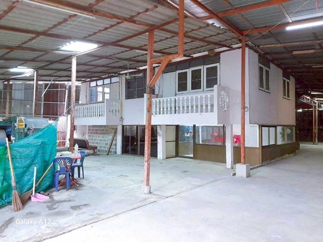 ให้เช่าโกดัง 750 ตร.ม. โฮมโปร เพชรเกษม 2.8 กม.  พร้อมออฟฟิศ 4 นอน 2 น้ำ ม.เอเชียอาคเนย์ 2.9 กม. 186 ตร.วา.  ถ.เลียบคลองภาษีเจริญฝั่งใต้