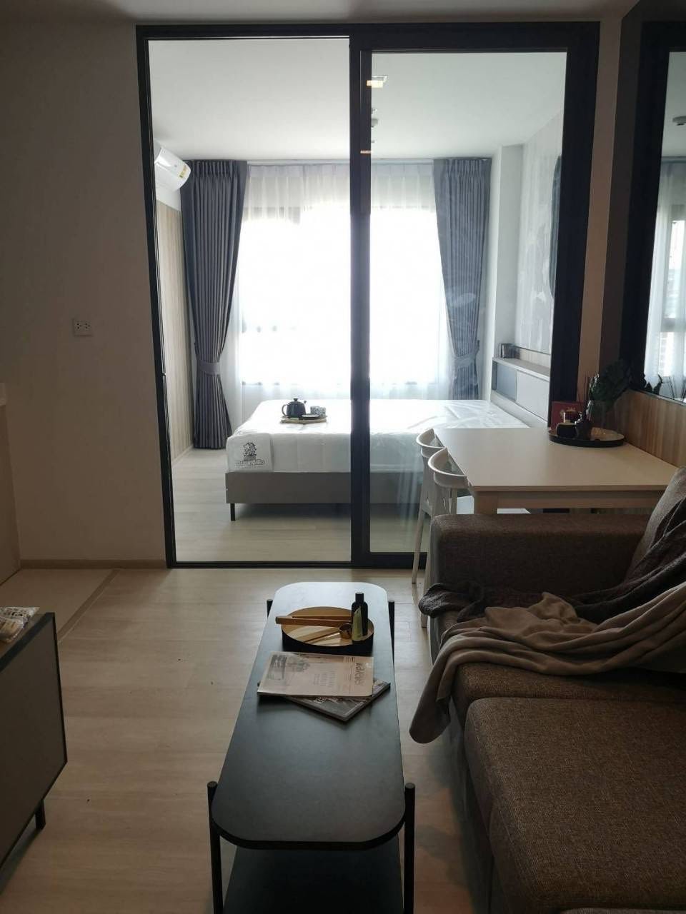 Life One Wireless Convenient peaceful private 35th floor BTS Ploenchit